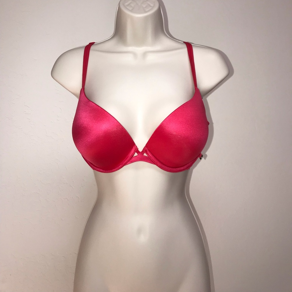 Victoria’s Secret very sexy push up bra